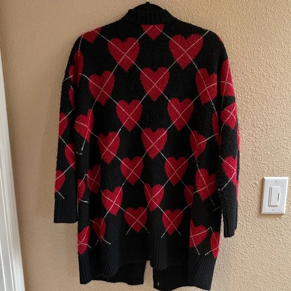 Torrid Black and Red Knit Oversized Cardigan - Picture 7 of 8